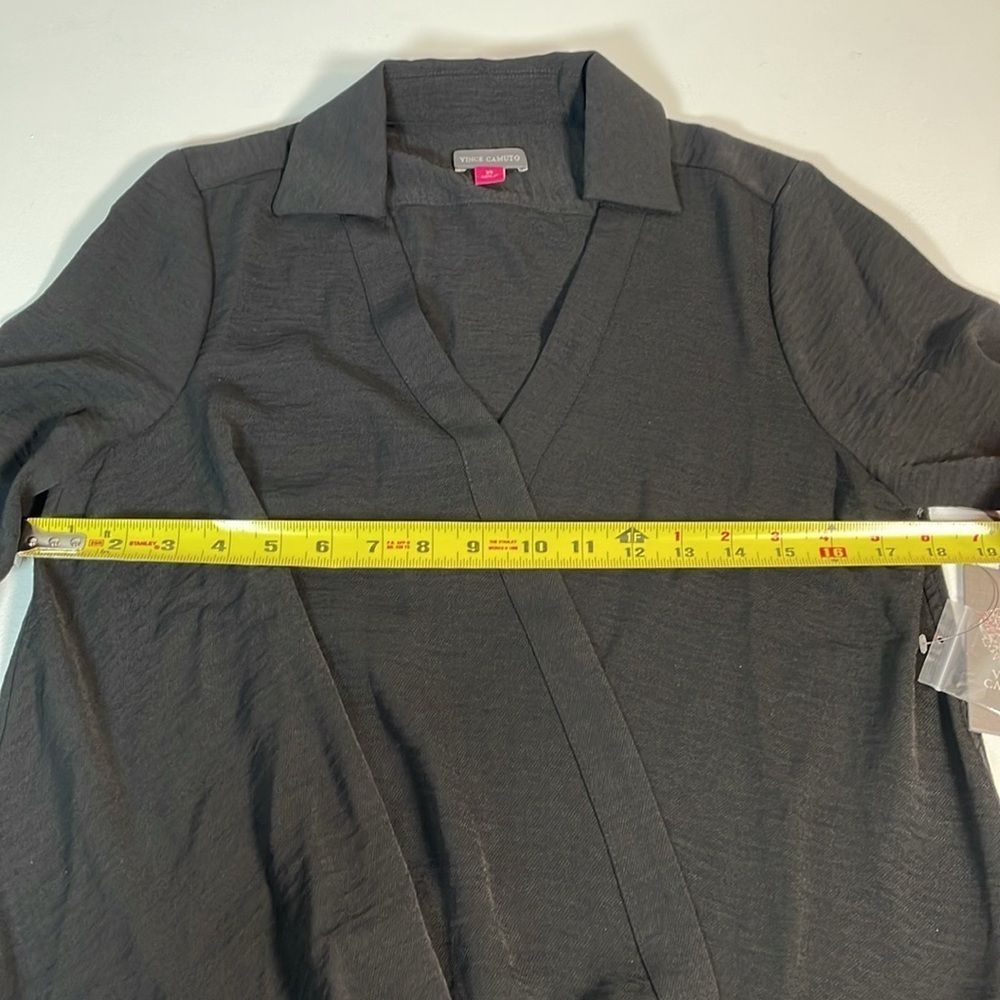 NWT Vince Camuto Black Wrap Front Rumple Twill Blouse - Size XS - Picture 6 of 9